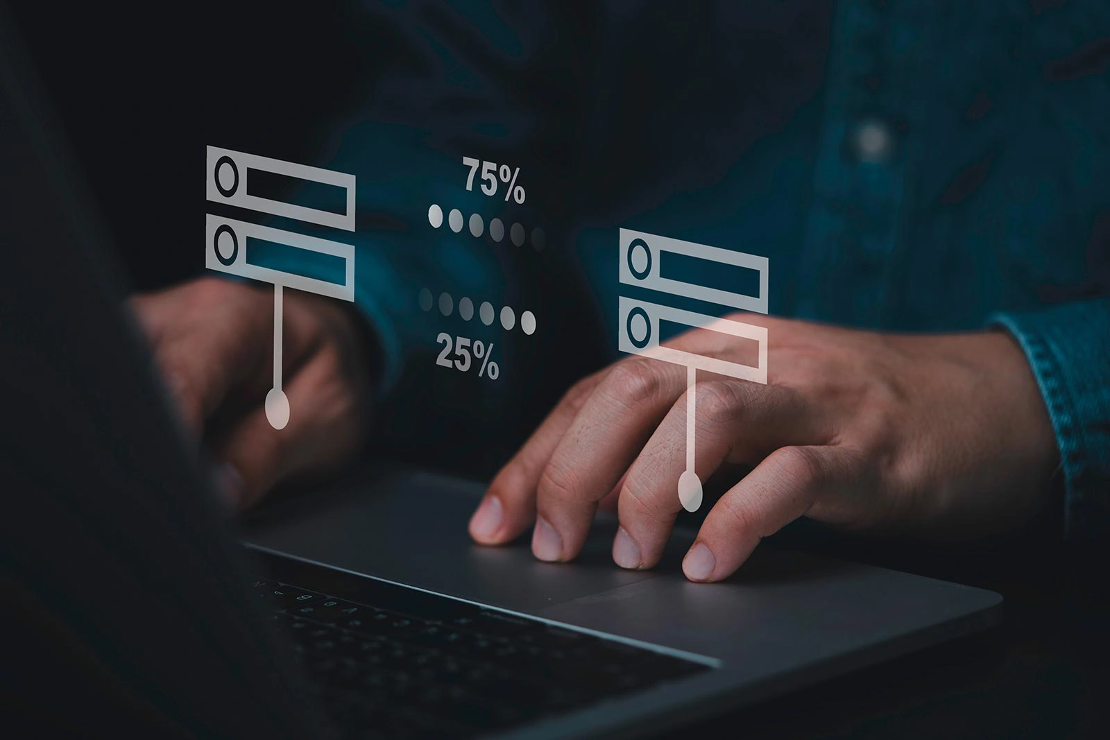 Flujo de trabajo que ilustra la migración ordenada de datos desde servidores físicos locales hacia centros de datos virtuales en la nube