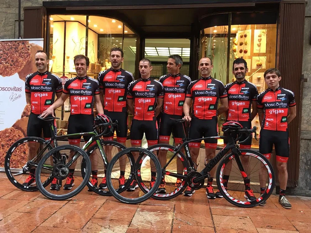Patrocinamos el equipo de Ciclismo Moscovitas de Rialto-Gigas.